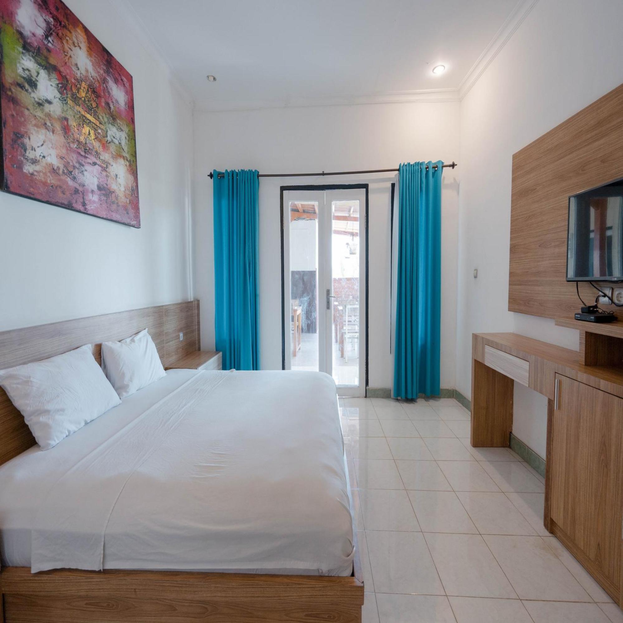 Gili White Bamboo Resort Джили Трауанган Екстериор снимка